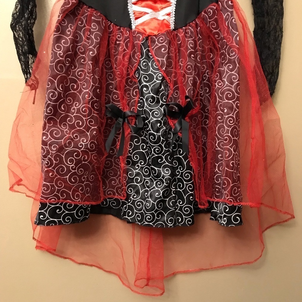 Vampire Dress Costume - Picture 3 of 10